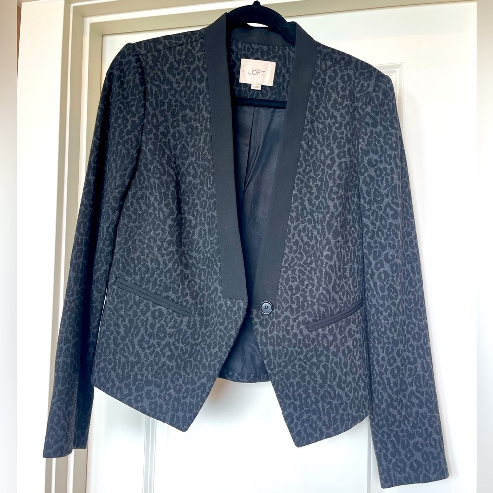 Ann Taylor Loft Animal Print Black Blazer Size 4